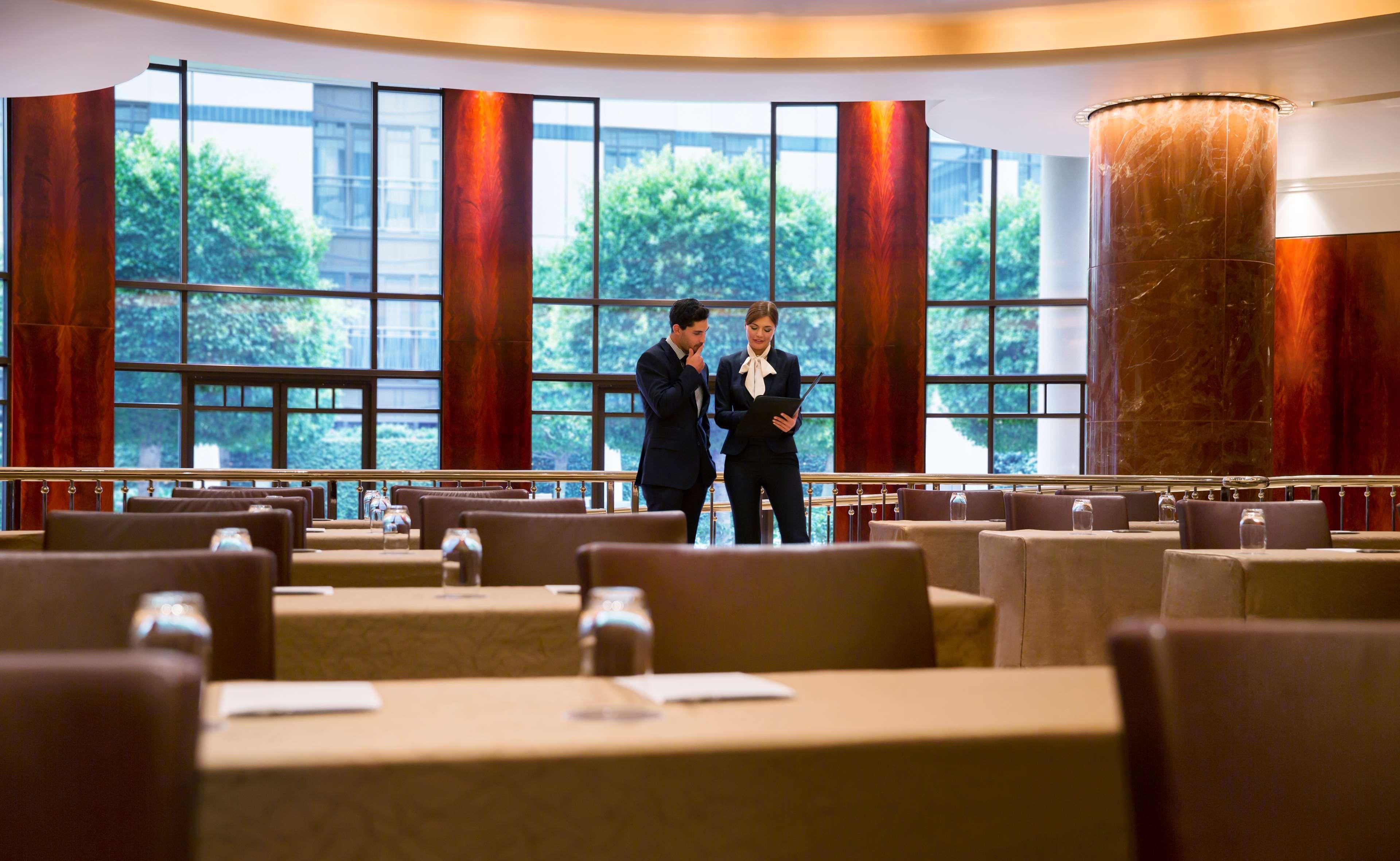 Hotel Park Hyatt Melbourne City Exterior foto The meeting room