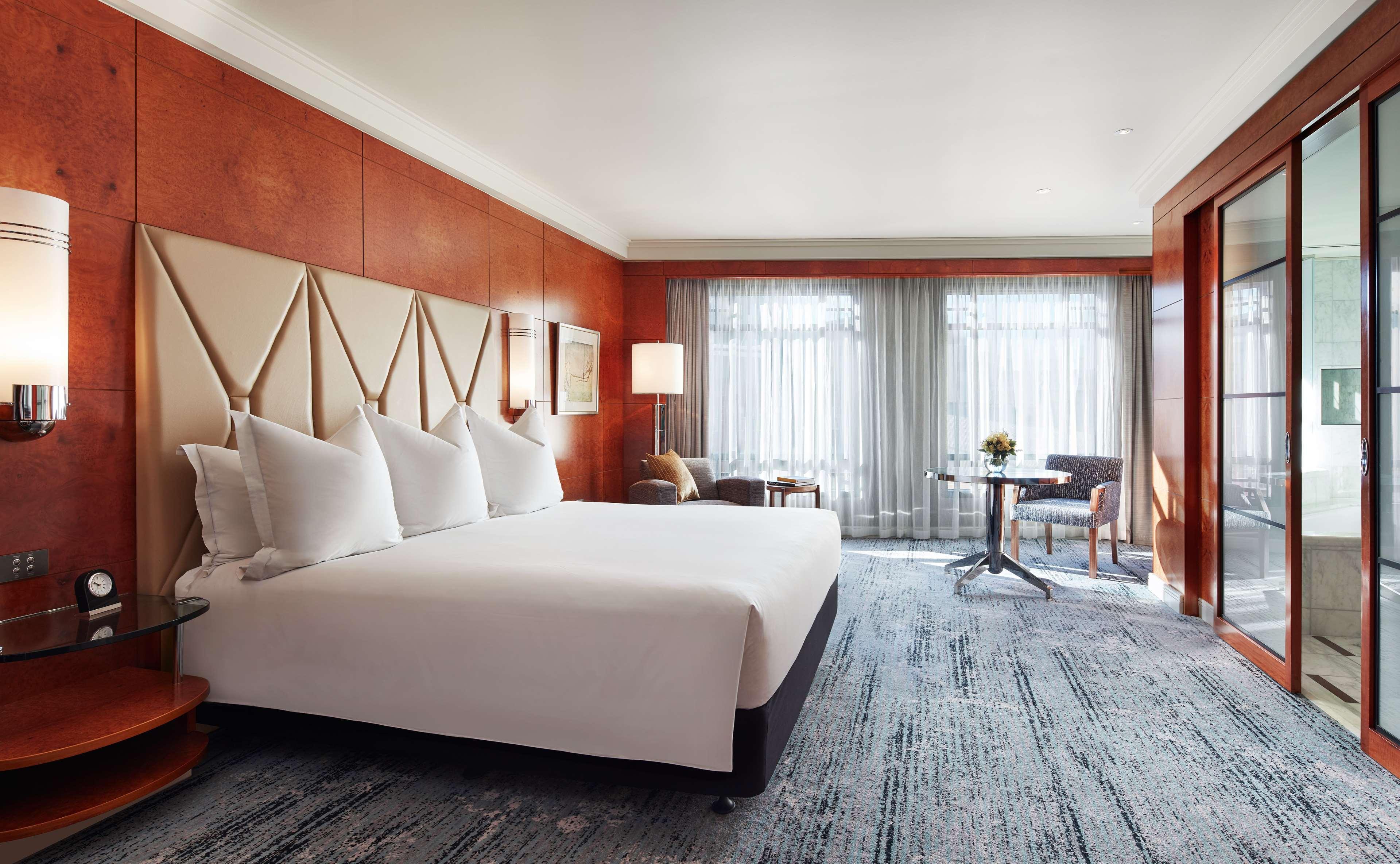 Hotel Park Hyatt Melbourne City Exterior foto A room at the InterContinental London The O2