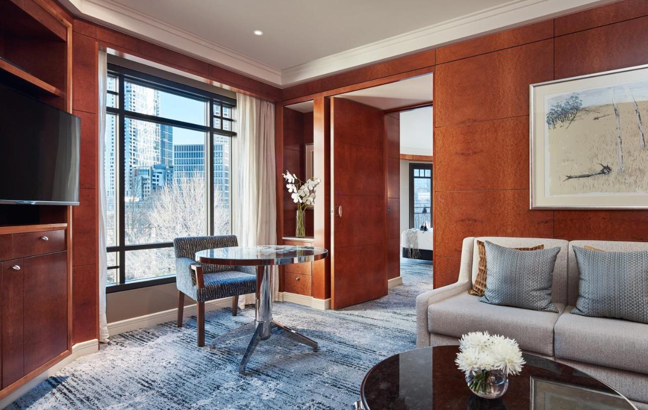 Hotel Park Hyatt Melbourne City Exterior foto A suite at the Mandarin Oriental, Hong Kong
