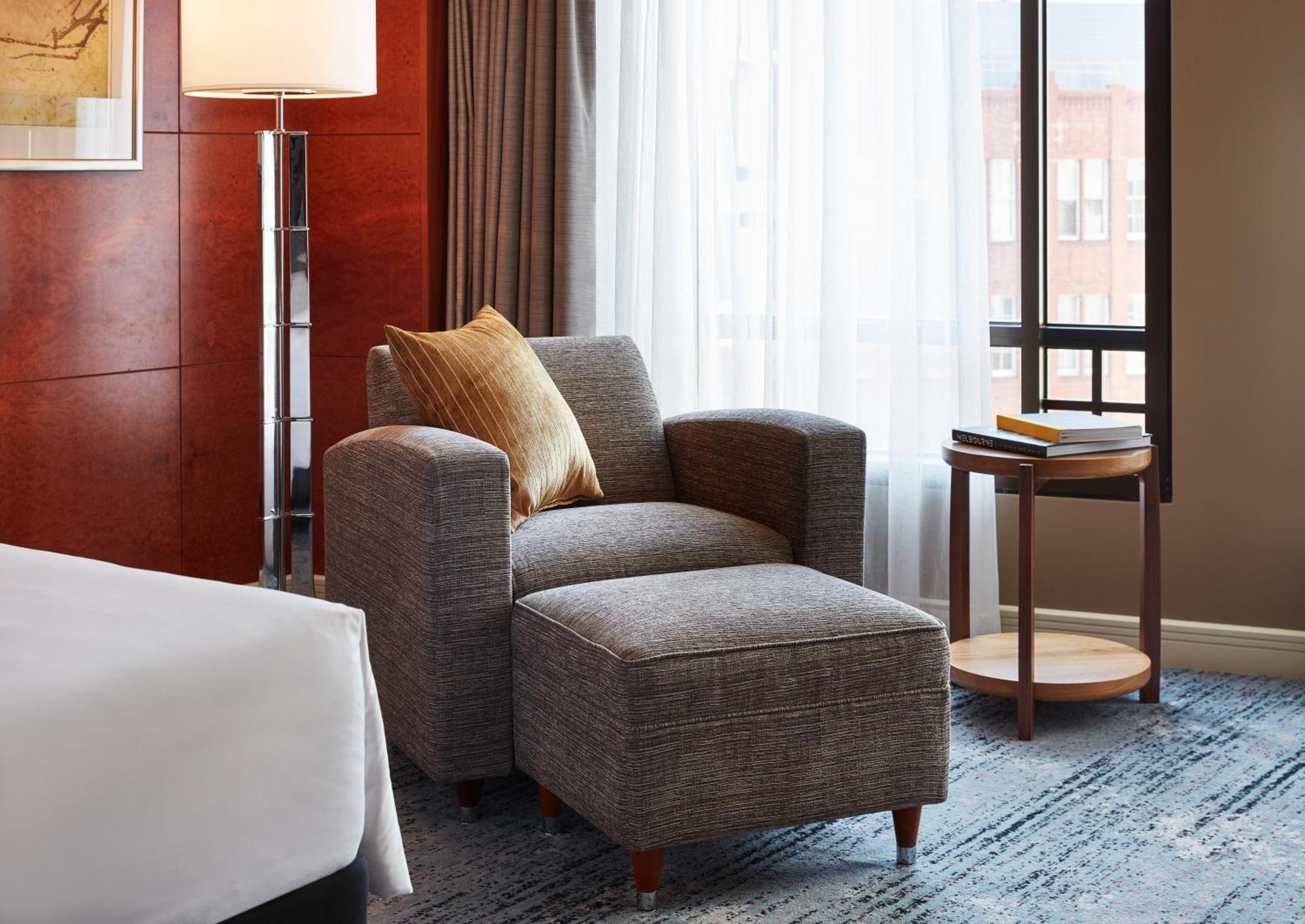 Hotel Park Hyatt Melbourne City Exterior foto A chair and ottoman