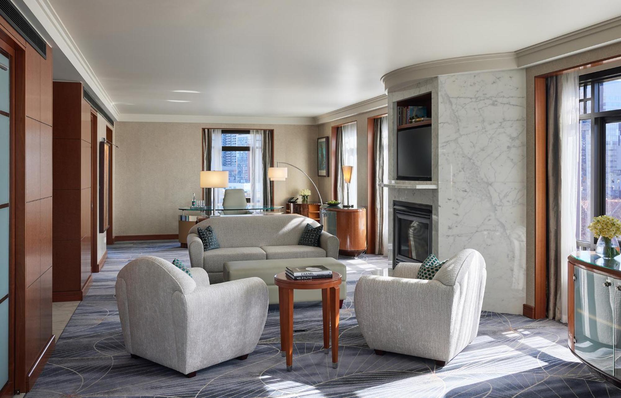 Hotel Park Hyatt Melbourne City Exterior foto A living room in a suite at the Four Seasons Hotel, Washington, D.C.