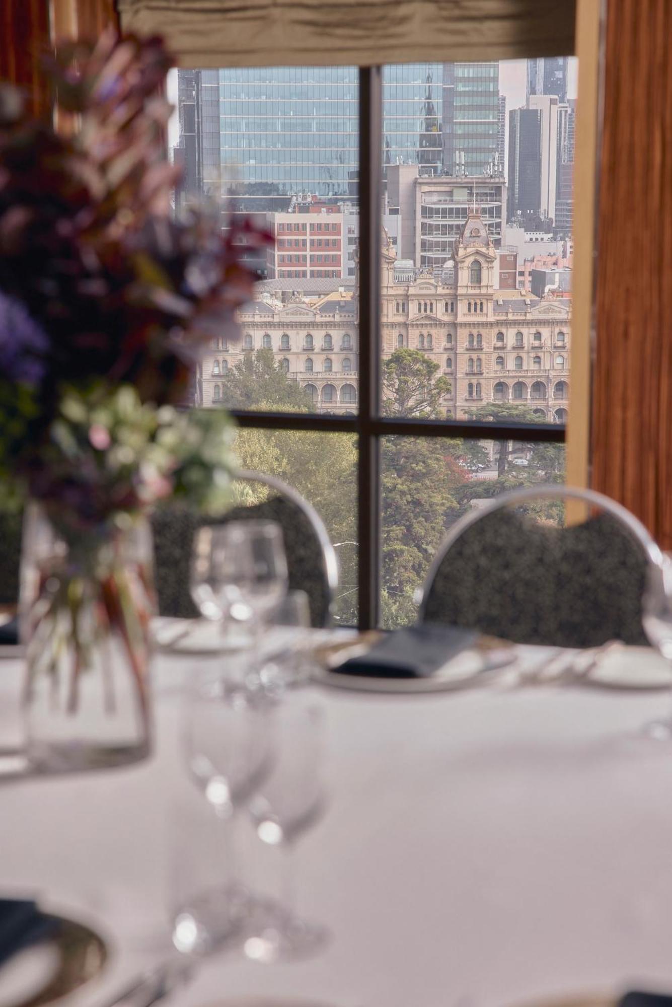 Hotel Park Hyatt Melbourne City Exterior foto The view from the restaurant